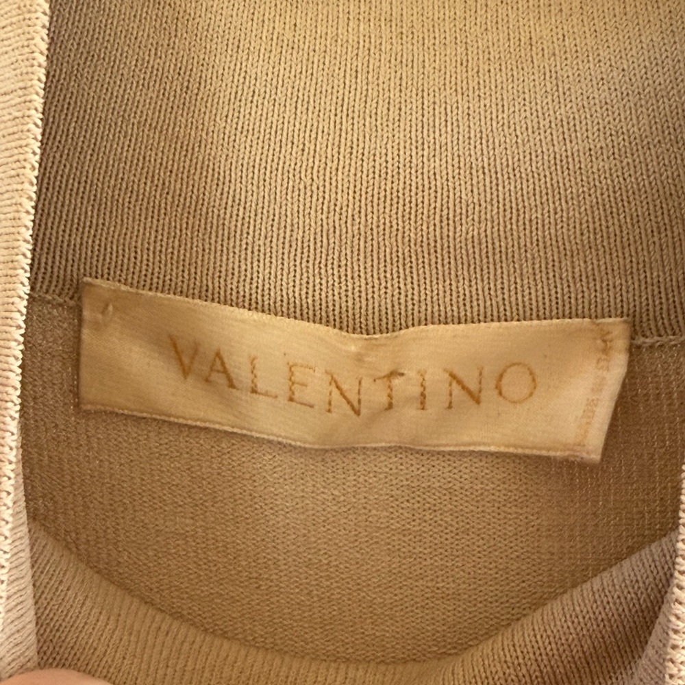 Valentino Cream Short-Sleeve Turtleneck Top with Front Twist - Picture 6 of 12